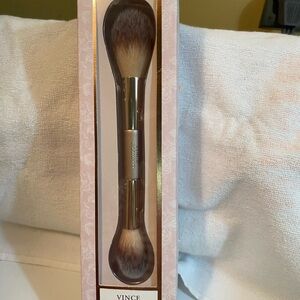 Vince Camuto Duo Face Brush with Pink Accents